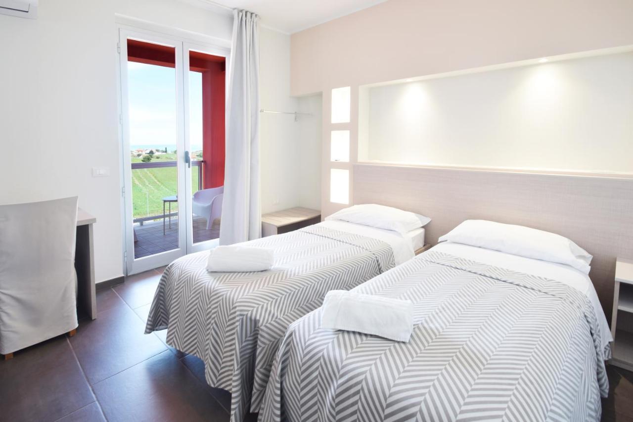 Hotel La Siesta Torino di Sangro Esterno foto