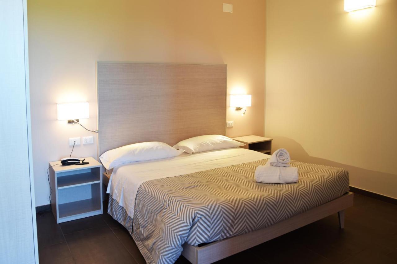 Hotel La Siesta Torino di Sangro Esterno foto